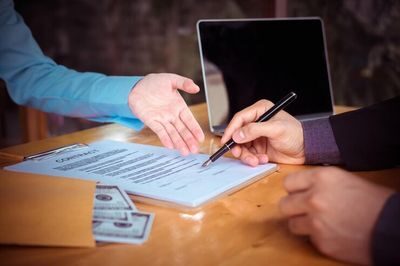 Тристранен договор за покупко-продажба 12 | TML Consult Тристранен договор за покупко-продажба 12