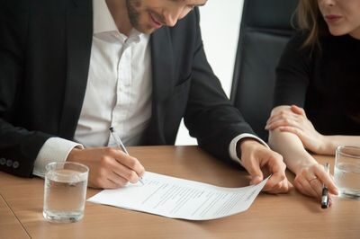 Тристранен договор за покупко-продажба 14 | TML Consult Тристранен договор за покупко-продажба 14